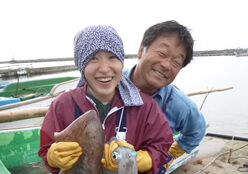 写真:漁業をする人